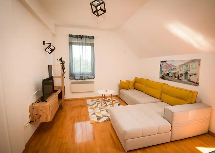 Daire Apartmani Vila Goc Goc